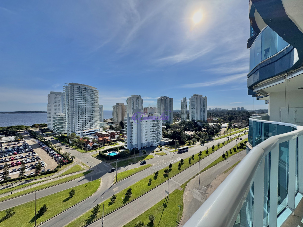 Apartamento ID.533 - VENTA DE APARTAMENTO DE 3 DORMITORIOS + DEPENDENCIA