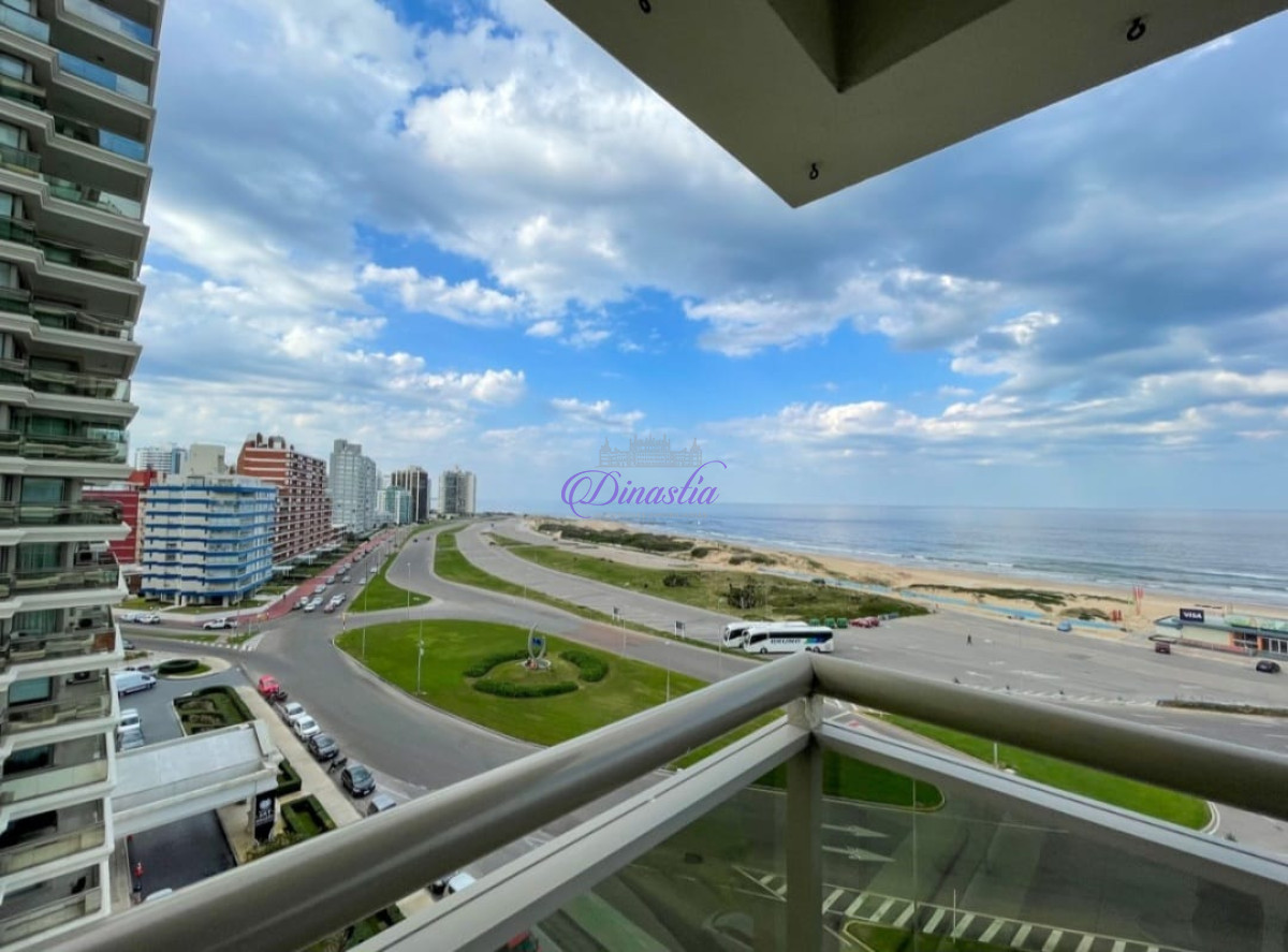 Apartamento ID.496 - Apartamento de 3 dormitorios y dependencia frente al mar en Brava