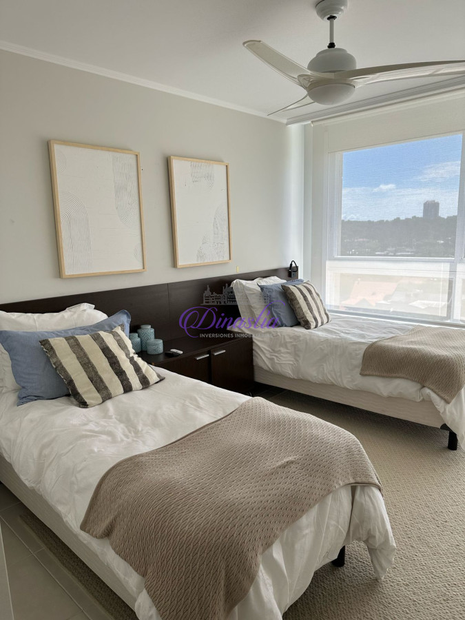 Apartamento ID.543 - VENTA DE APARTAMENTO 3 DORMITORIOS FRENTE AL MAR 