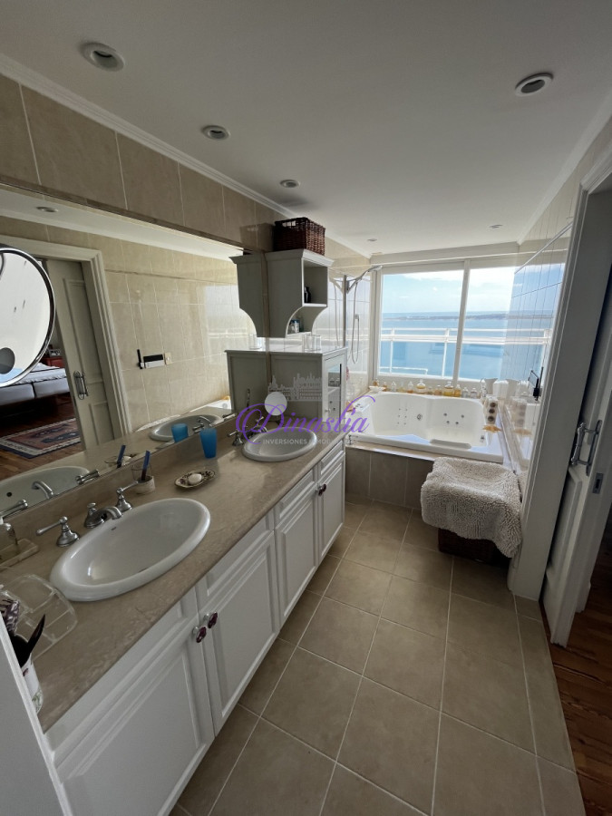 Apartamento ID.593 - VENTA DE PETHOUSE DE 6 DORMITORIOS 