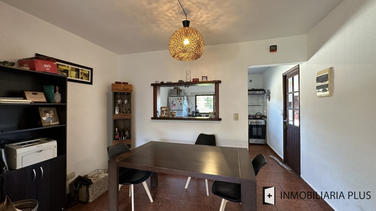 Casa ID.663 - Venta de Casa en Pinares de 2 dormitorios, 2 baños y terreno de 310 m2 C663B
