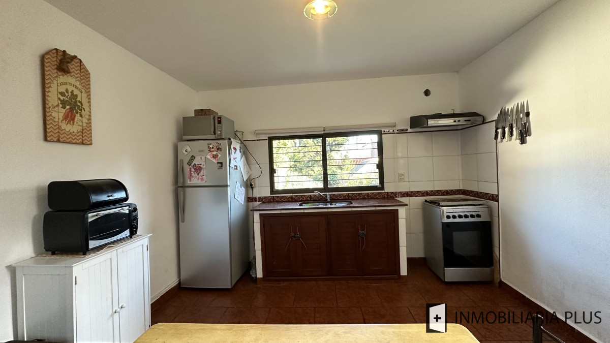 Casa ID.663 - Venta de Casa en Pinares de 2 dormitorios, 2 baños y terreno de 310 m2 C663B