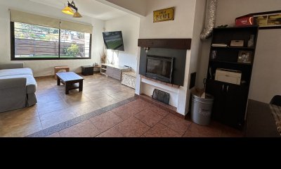 Venta de Casa en Pinares de 2 dormitorios, 2 baños y terreno de 310 m2 C663B
