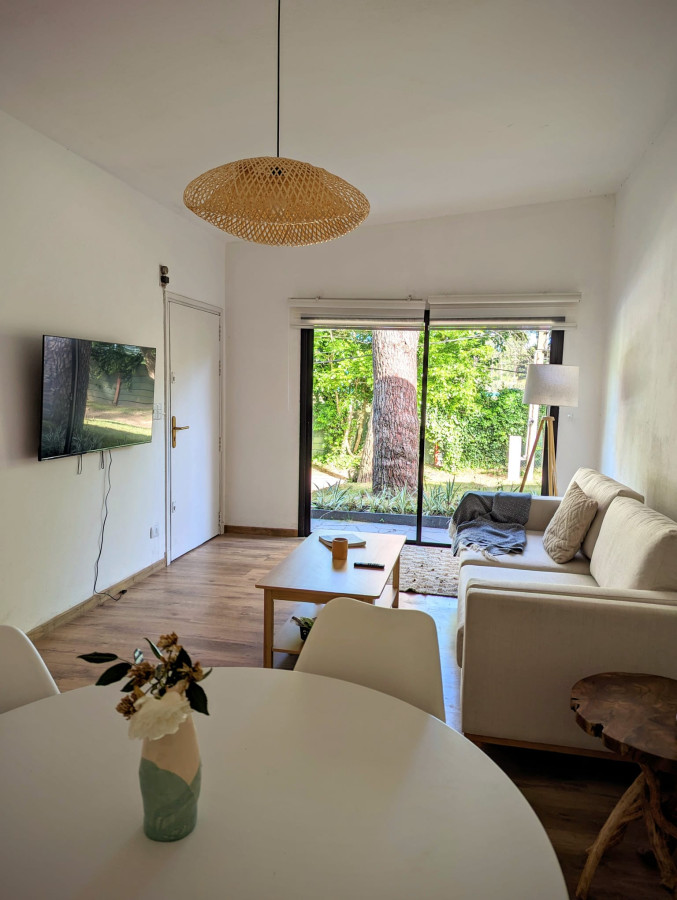 CASA EN ALQUILER DE TEMPORADA DE DOS DORMITORIOS EN SAN RAFAEL PUNTA DEL ESTE 