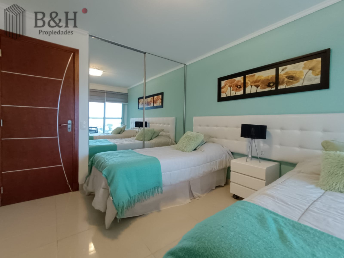 Apartamento ID.2572 - ALQUILER ANUAL DE APARTAMENTO DE 2 DORMITORIOS EN MANSA PUNTA DEL ESTE