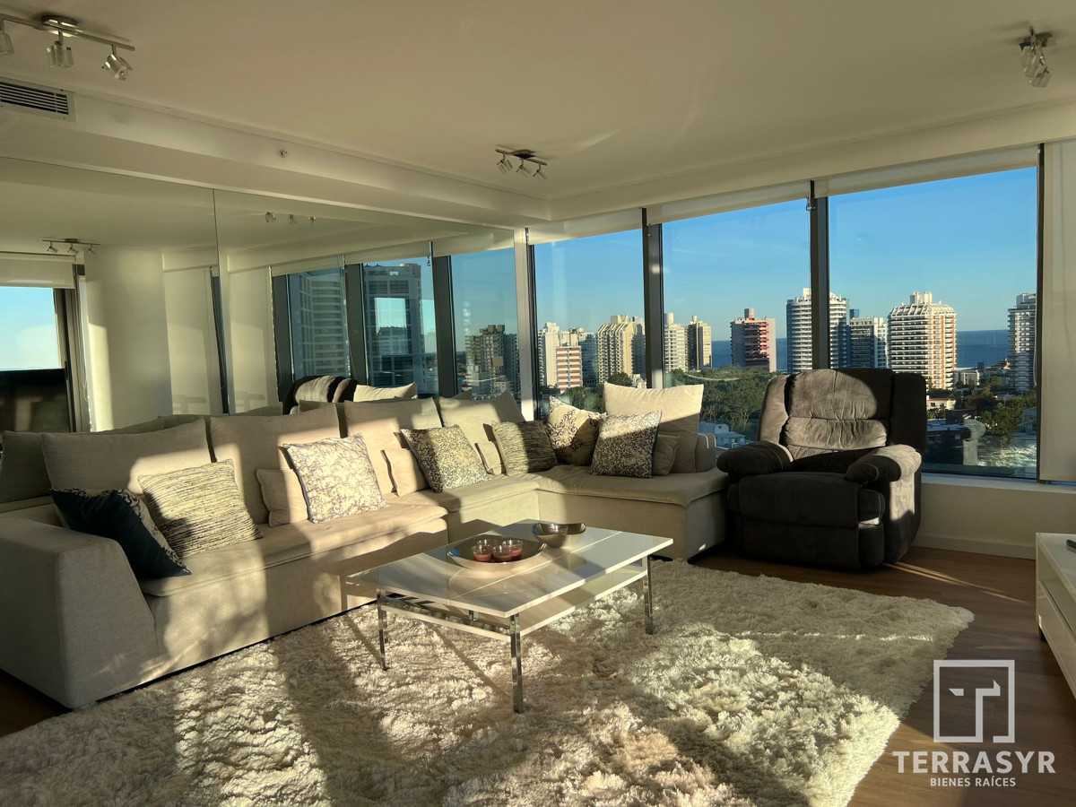 Apartamento ID.227 - VENTA DE APARTAMENTO DE 3 SUITES EN ALEXANDER BOULEVARD PUNTA DEL ESTE