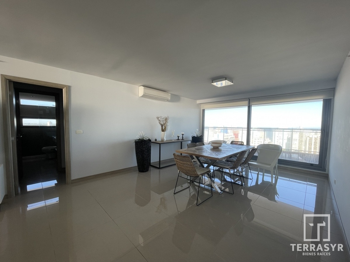 Apartamento ID.291 - VENTA DE APARTAMENTO DE 3 DORMITORIOS EN EDIFICIO ONIX PUNTA DEL ESTE 
