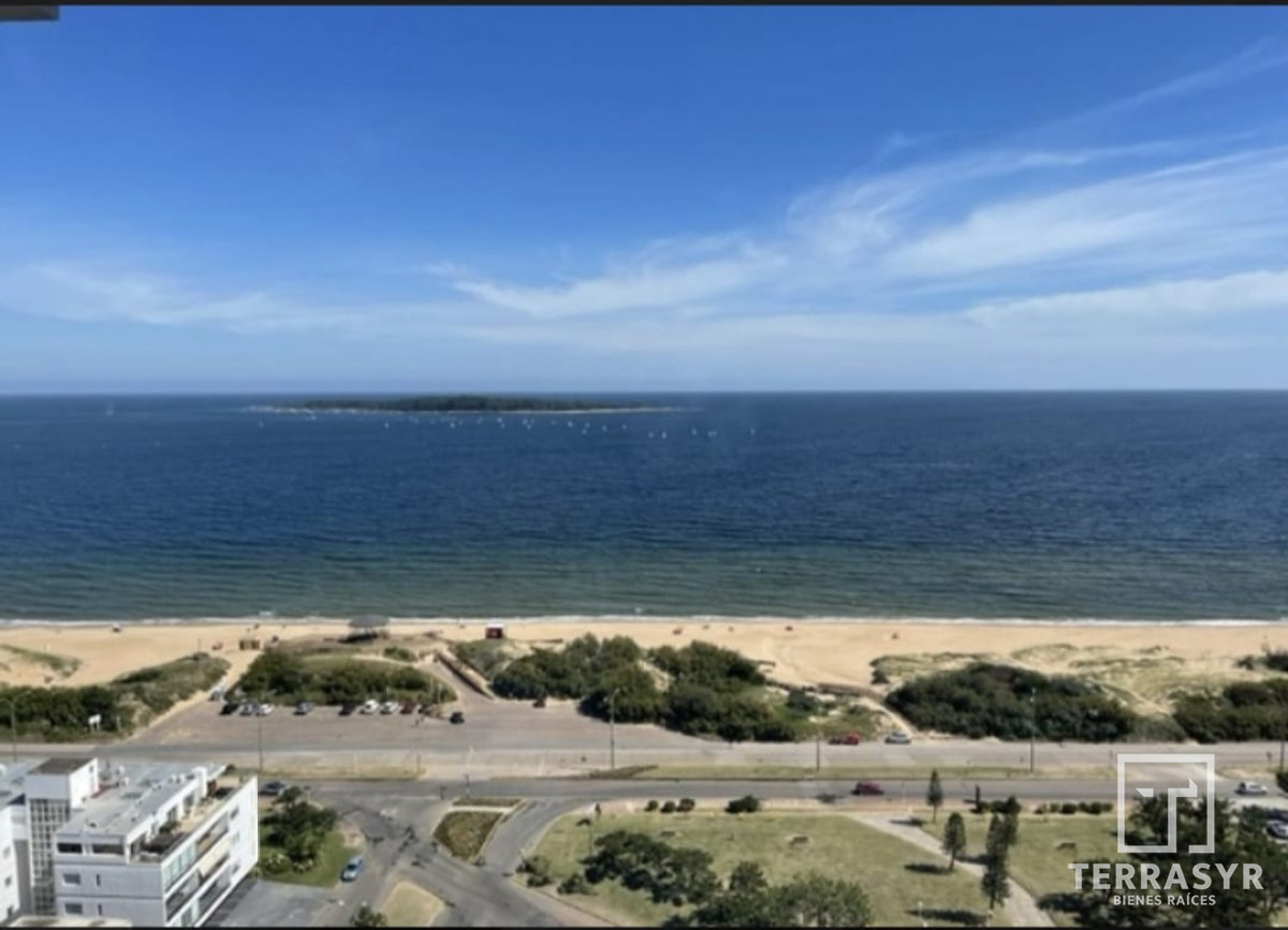 Apartamento ID.290 - VENTA DE APARTAMENTO DE 3 SUITES Y DEPENDENCIA EN EDIFICIO LE JARDIN EN MANSA PUNTA DEL ESTE 