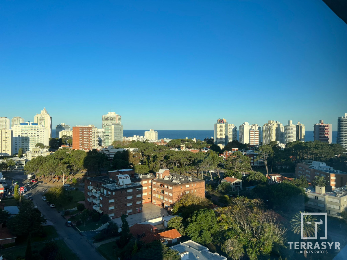 Apartamento ID.227 - VENTA DE APARTAMENTO DE 3 SUITES EN ALEXANDER BOULEVARD PUNTA DEL ESTE