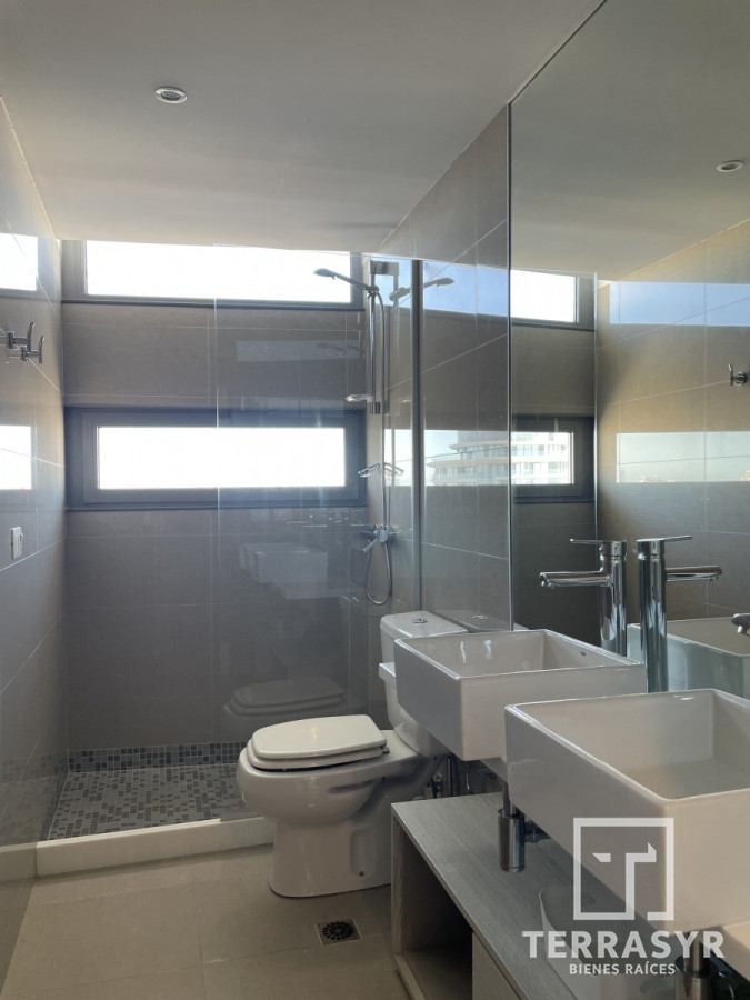 Apartamento ID.291 - VENTA DE APARTAMENTO DE 3 DORMITORIOS EN EDIFICIO ONIX PUNTA DEL ESTE 