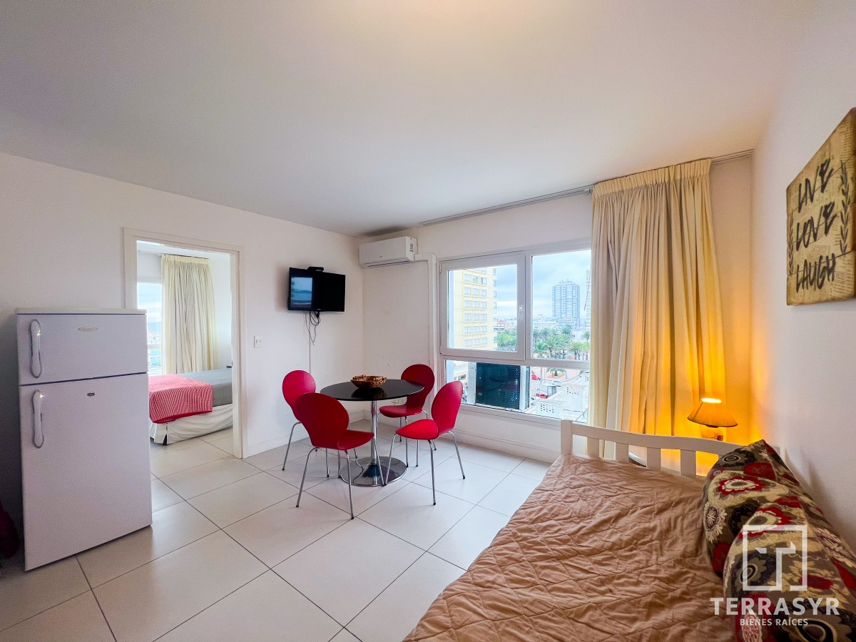 Apartamento ID.521 - VENTA DE APARTAMENTO DE 1 DORMITORIO EN PENINSULA PUNTA DEL ESTE 