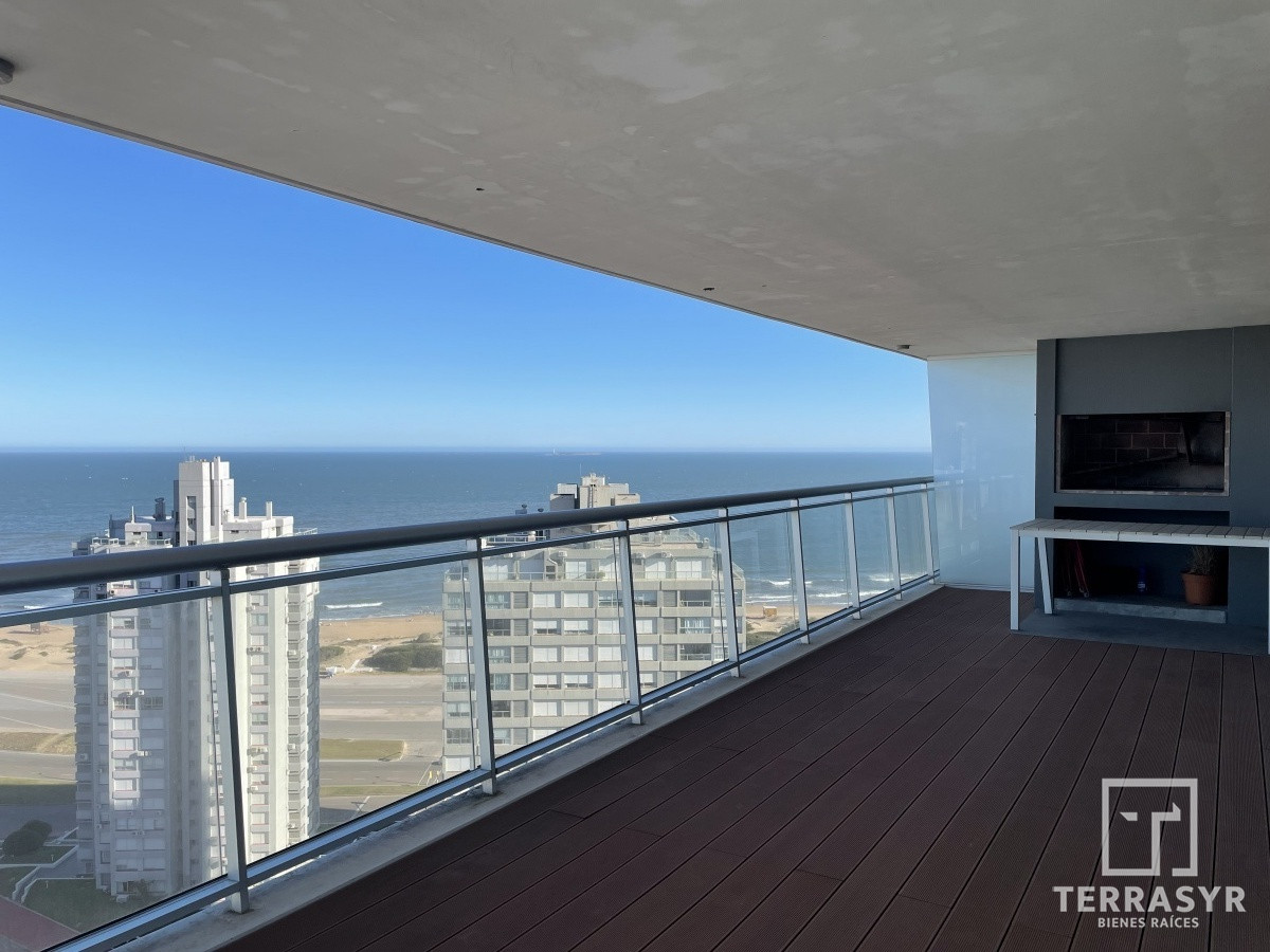Apartamento ID.291 - VENTA DE APARTAMENTO DE 3 DORMITORIOS EN EDIFICIO ONIX PUNTA DEL ESTE 