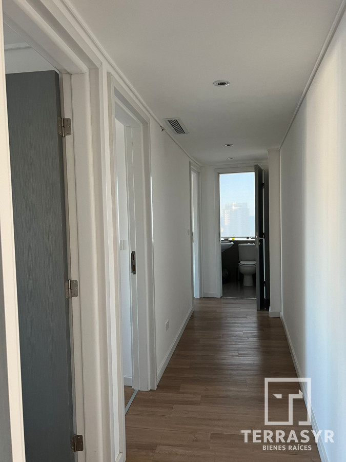 Apartamento ID.227 - VENTA DE APARTAMENTO DE 3 SUITES EN ALEXANDER BOULEVARD PUNTA DEL ESTE