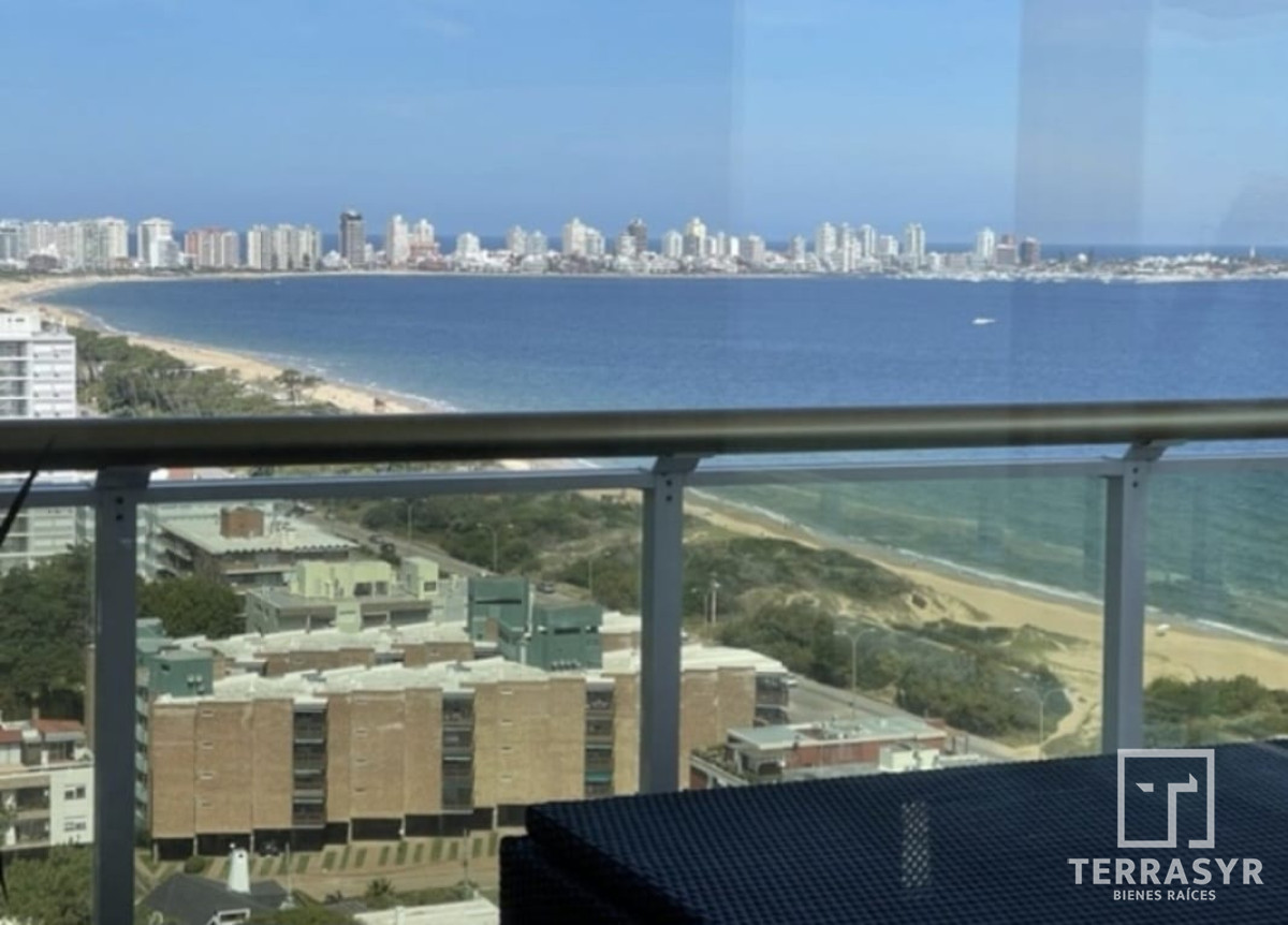 Apartamento ID.290 - VENTA DE APARTAMENTO DE 3 SUITES Y DEPENDENCIA EN EDIFICIO LE JARDIN EN MANSA PUNTA DEL ESTE 