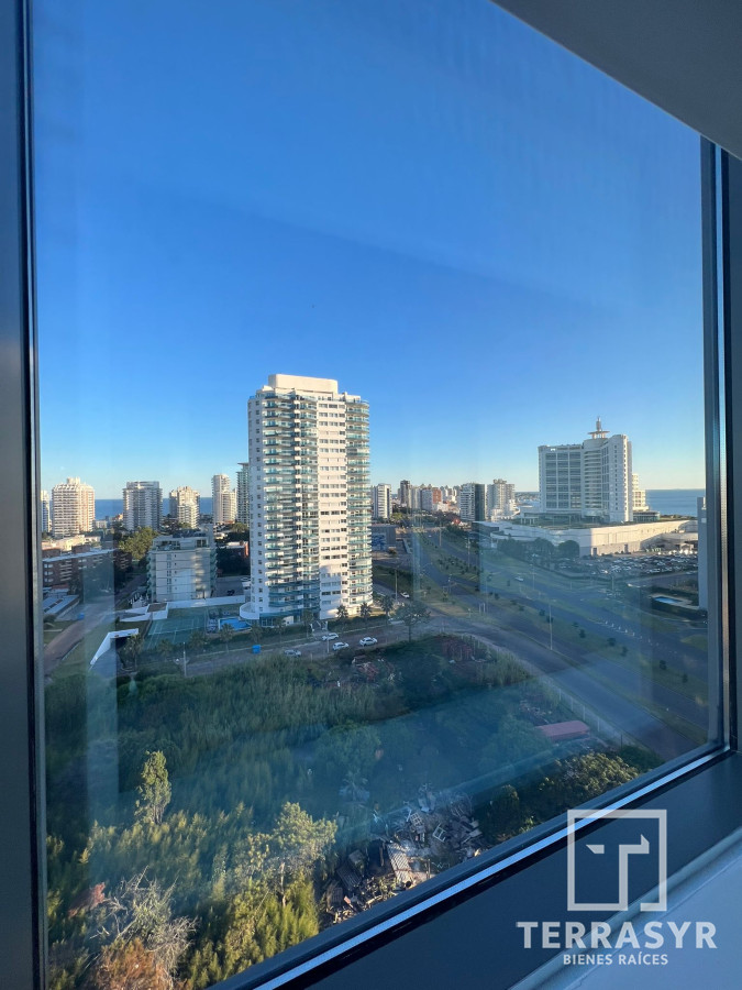 Apartamento ID.227 - VENTA DE APARTAMENTO DE 3 SUITES EN ALEXANDER BOULEVARD PUNTA DEL ESTE