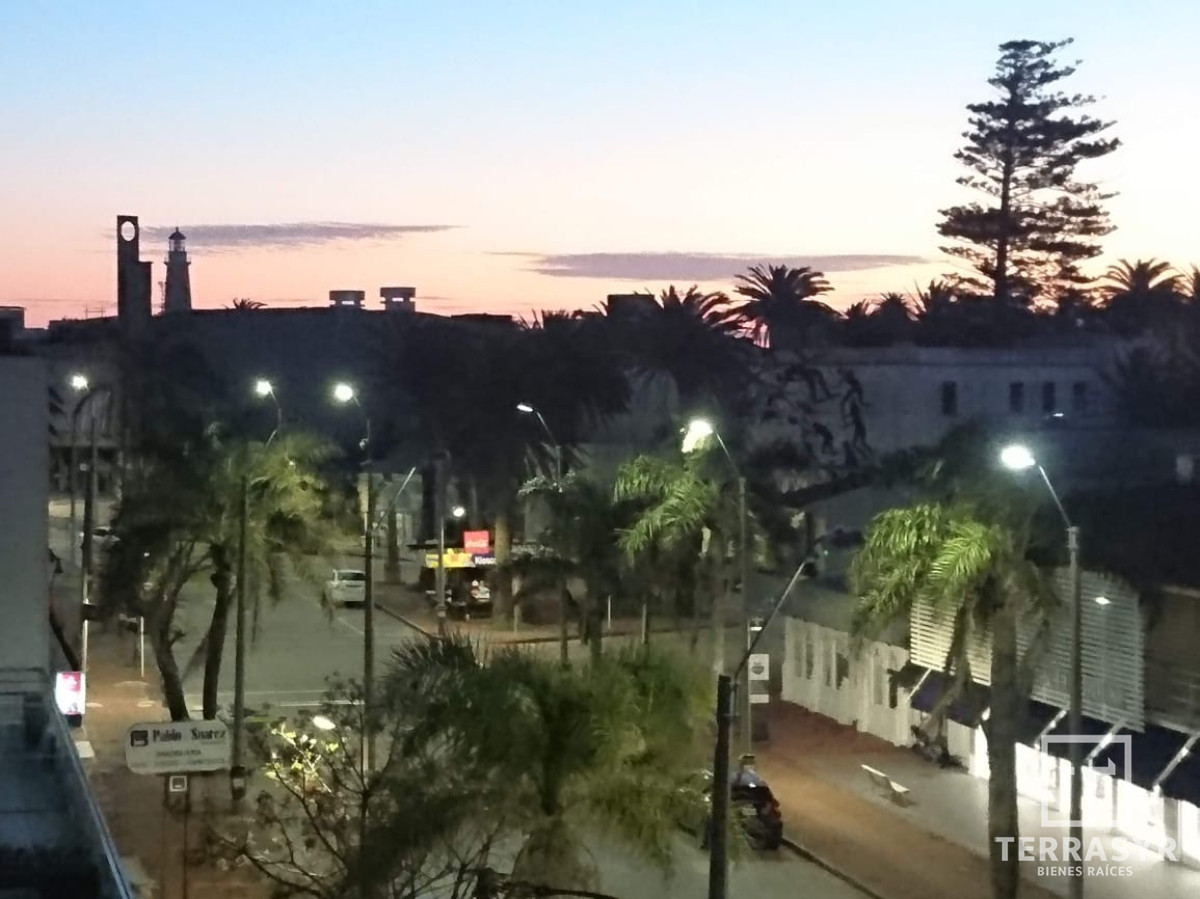 Apartamento ID.246 - En venta apartamento de 2 dormitorios Península Punta del Este