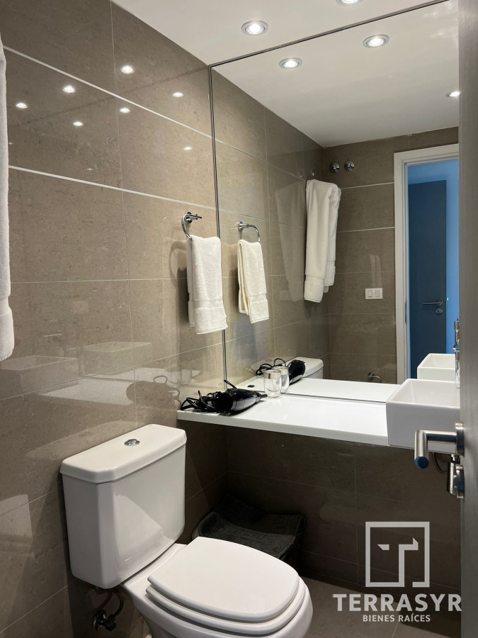 Apartamento ID.227 - VENTA DE APARTAMENTO DE 3 SUITES EN ALEXANDER BOULEVARD PUNTA DEL ESTE