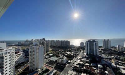 VENTA DE APARTAMENTO DE 3 DORMITORIOS EN EDIFICIO ONIX PUNTA DEL ESTE