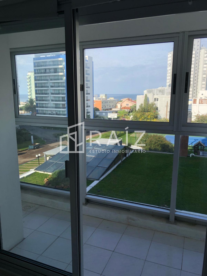 Apartamento ID.10544 - VENTA DE APARTAMENTO DE 1 DORMITORIO Y MEDIO EN AIDY GRILL PUNTA DEL ESTE