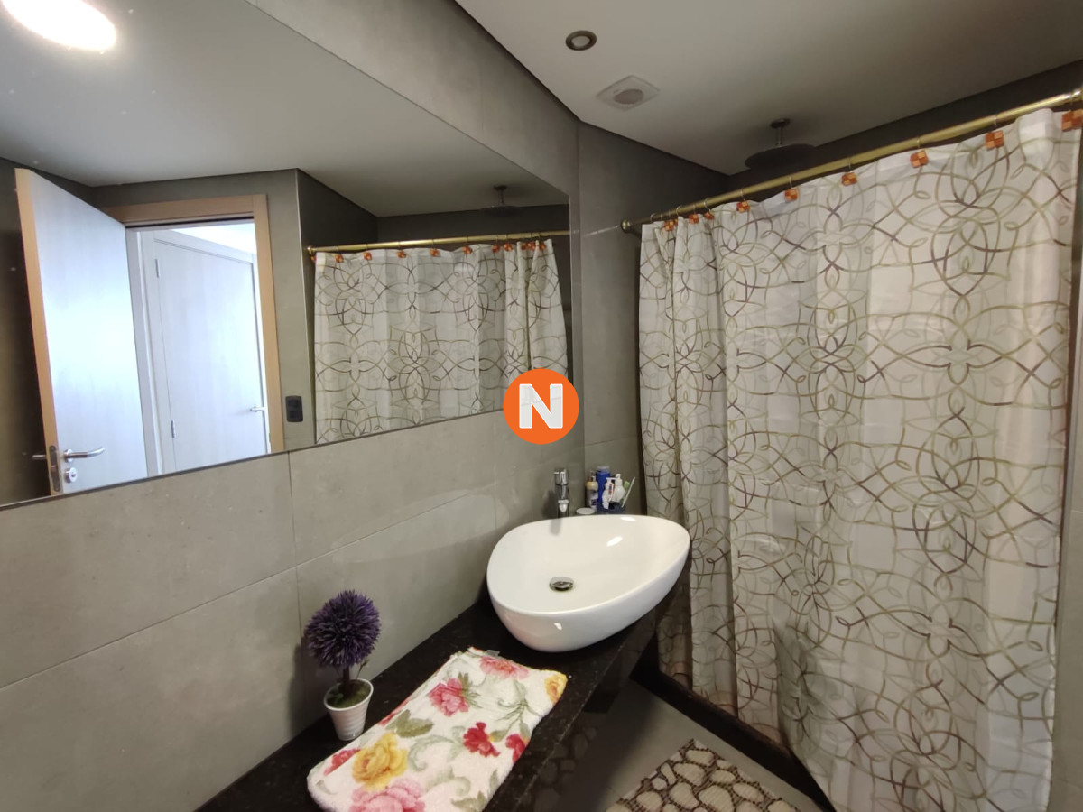Apartamento Ref.222576 - VENTA DE APARTAMENTO DE 2 DORMITORIOS EN EDIFICIO GAUDI PUNTA DEL ESTE 