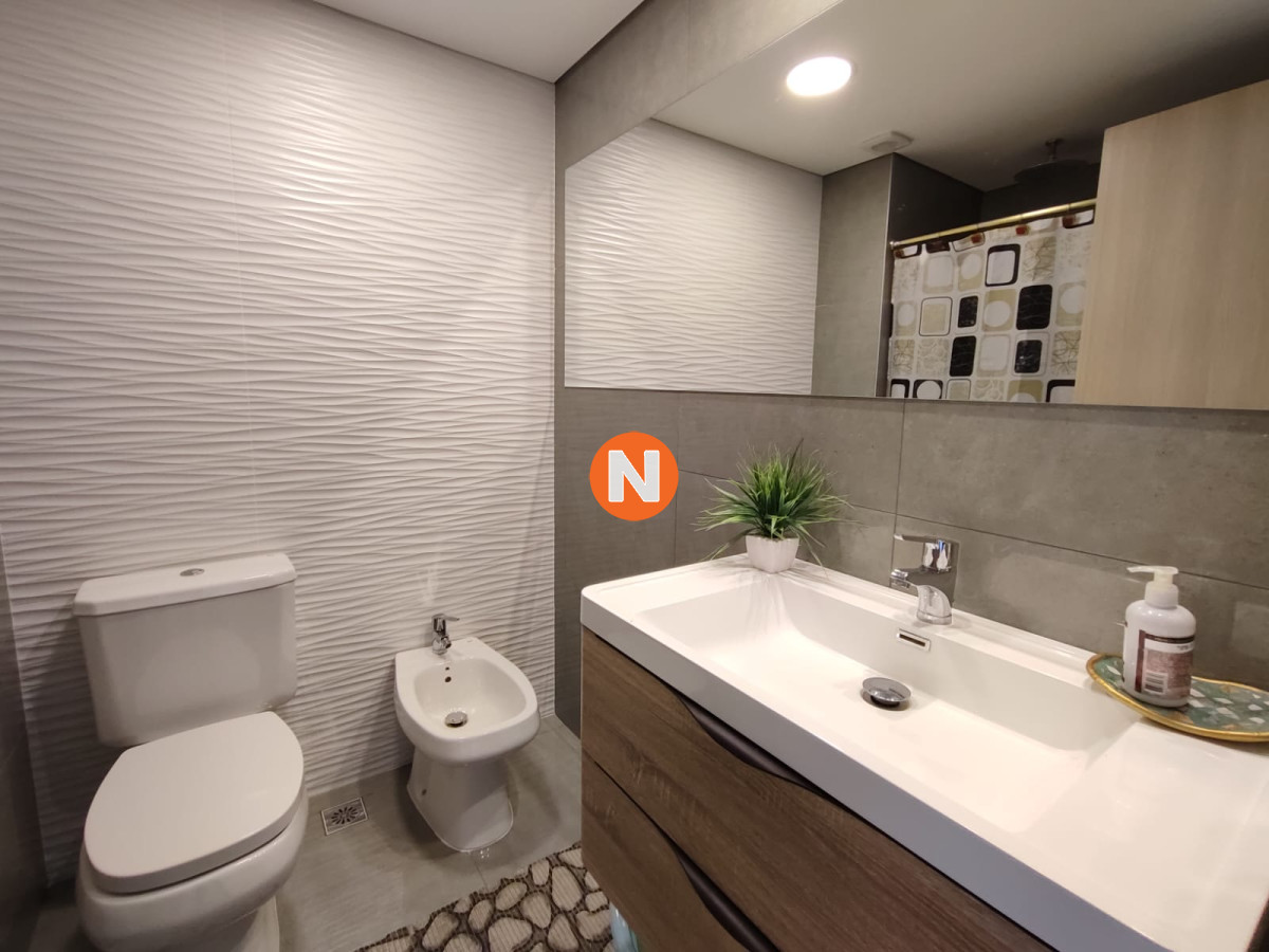 Apartamento Ref.222576 - VENTA DE APARTAMENTO DE 2 DORMITORIOS EN EDIFICIO GAUDI PUNTA DEL ESTE 