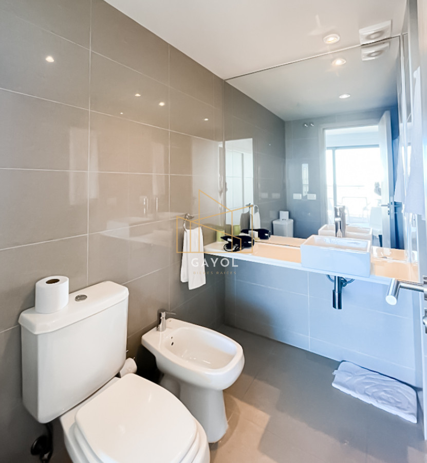 Apartamento ID.48 - VENTA DE APARTAMENTO DE 2 DORMITORIOS EN EDIFICIO ONIX PUNTA DEL ESTE 
