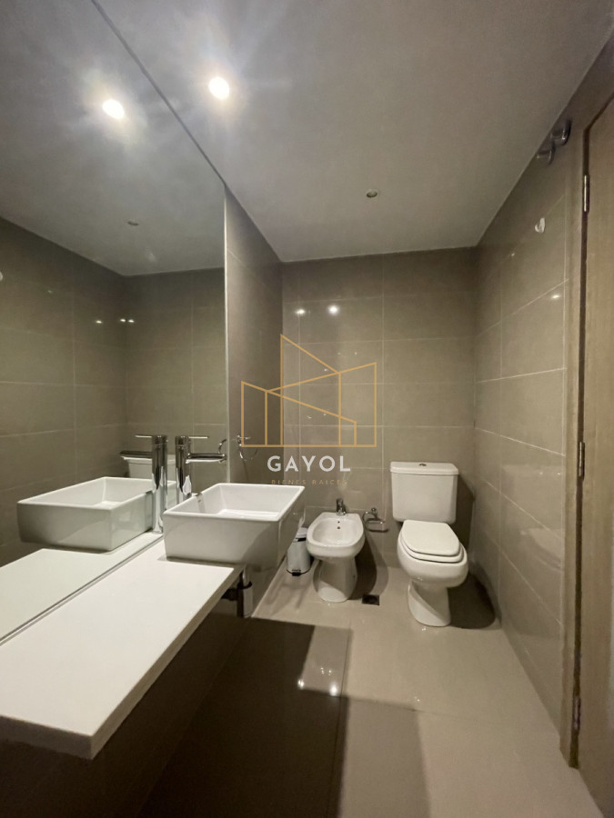 Apartamento ID.49 - VENTA DE APARTAMENTO DE 1 DORMITORIO EN EDIFICIO ONIX PUNTA DEL ESTE 