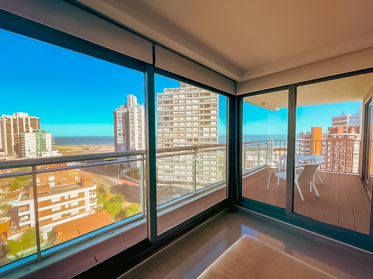 Apartamento ID.48 - VENTA DE APARTAMENTO DE 2 DORMITORIOS EN EDIFICIO ONIX PUNTA DEL ESTE 