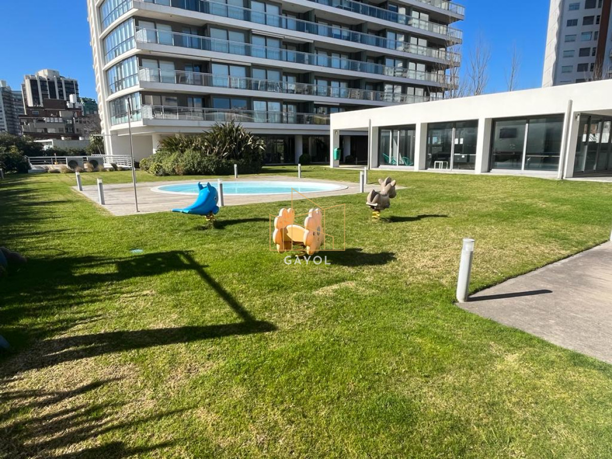 Apartamento ID.47 - VENTA DE APARTAMENTO DE 3 DORMITORIOS EN EDIFICIO ONIX PUNTA DEL ESTE 