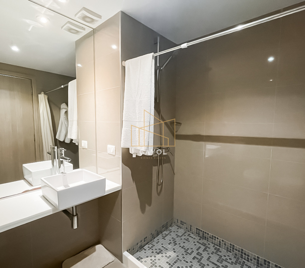Apartamento ID.48 - VENTA DE APARTAMENTO DE 2 DORMITORIOS EN EDIFICIO ONIX PUNTA DEL ESTE 