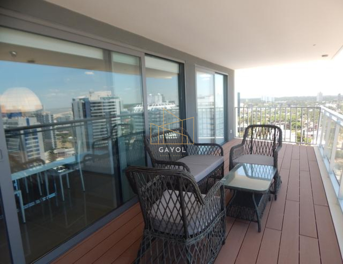 Apartamento ID.47 - VENTA DE APARTAMENTO DE 3 DORMITORIOS EN EDIFICIO ONIX PUNTA DEL ESTE 
