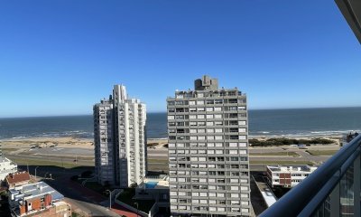 VENTA DE APARTAMENTO DE 1 DORMITORIO EN EDIFICIO ONIX PUNTA DEL ESTE