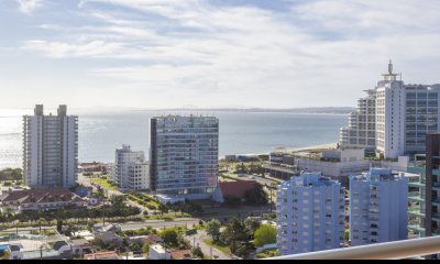 VENTA DE APARTAMENTO DE 3 DORMITORIOS EN EDIFICIO ONIX PUNTA DEL ESTE