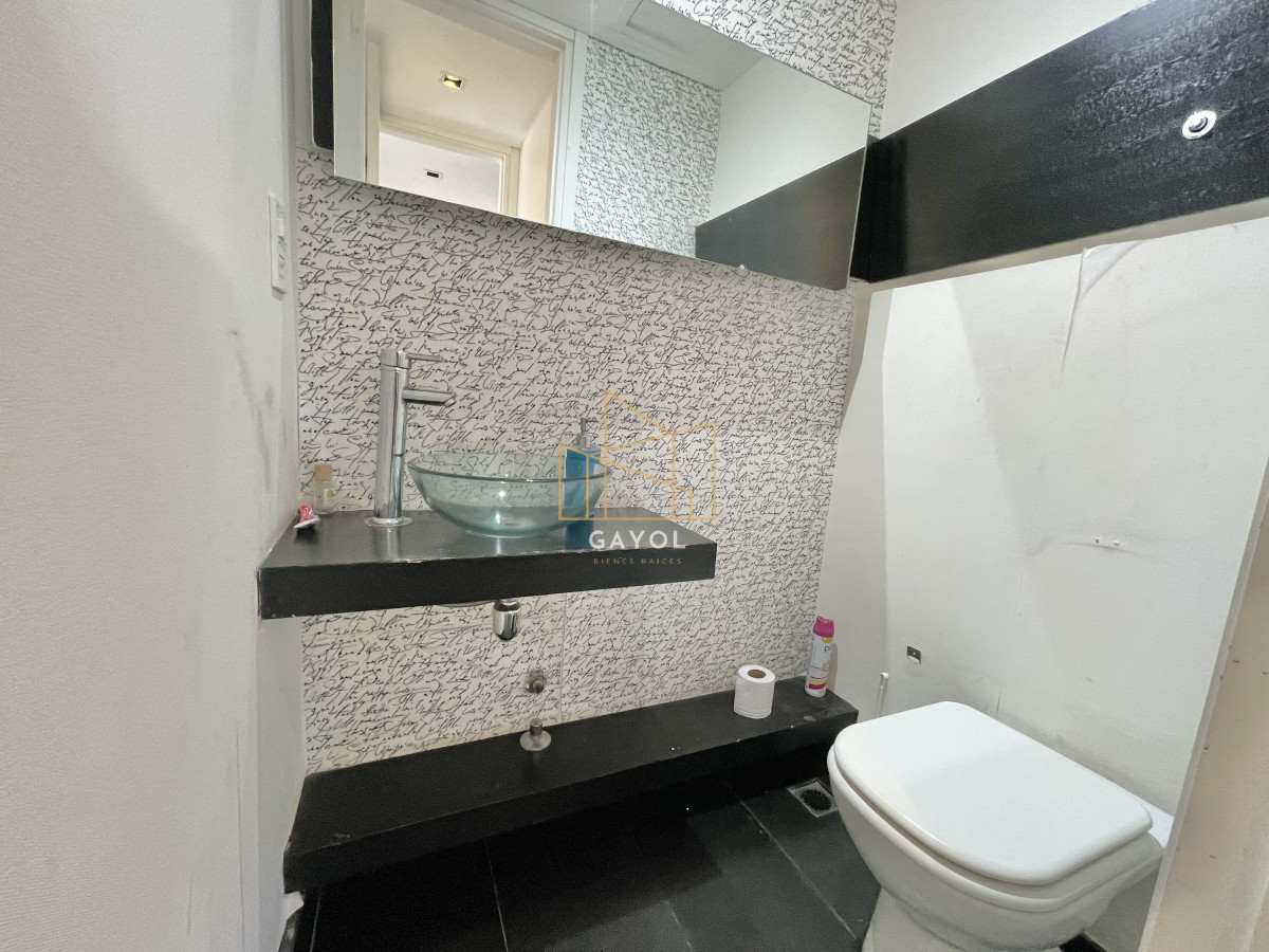 Casa ID.853 - VENTA DE CASA DE 5 DORMITORIOS EN BARRIO PRIVADO LA ARBOLADA PUNTA DEL ESTE