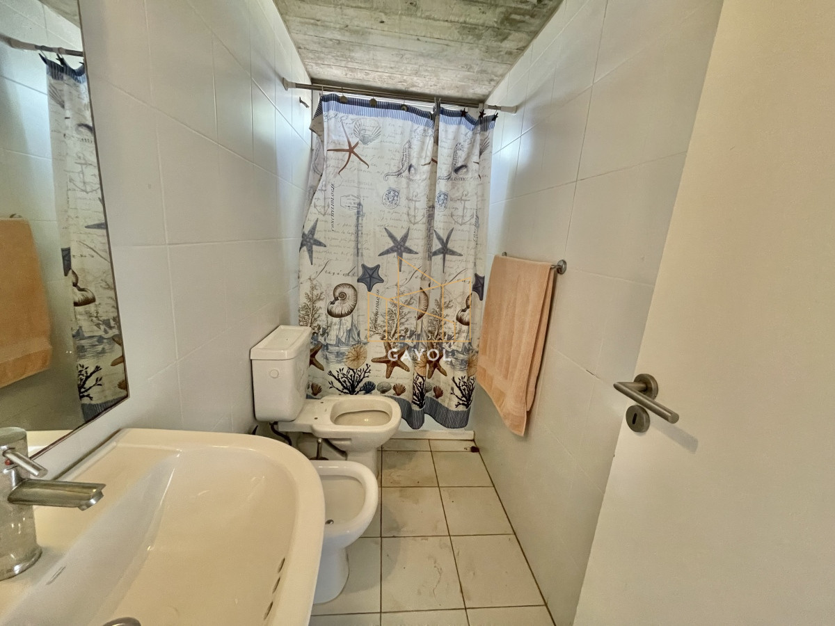 Casa ID.853 - VENTA DE CASA DE 5 DORMITORIOS EN BARRIO PRIVADO LA ARBOLADA PUNTA DEL ESTE