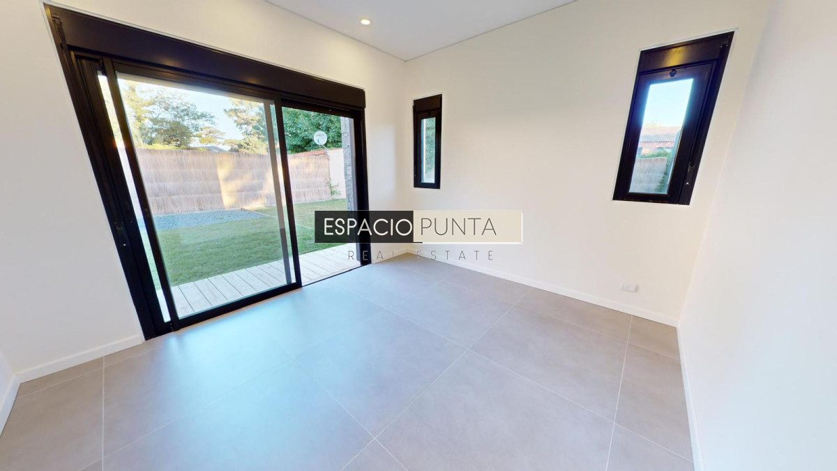 Casa ID.123 - VENTA DE CASA DE 3 DORMITORIOS A ESTRENAR EN ZONA GOLF PUNTA DEL ESTE 