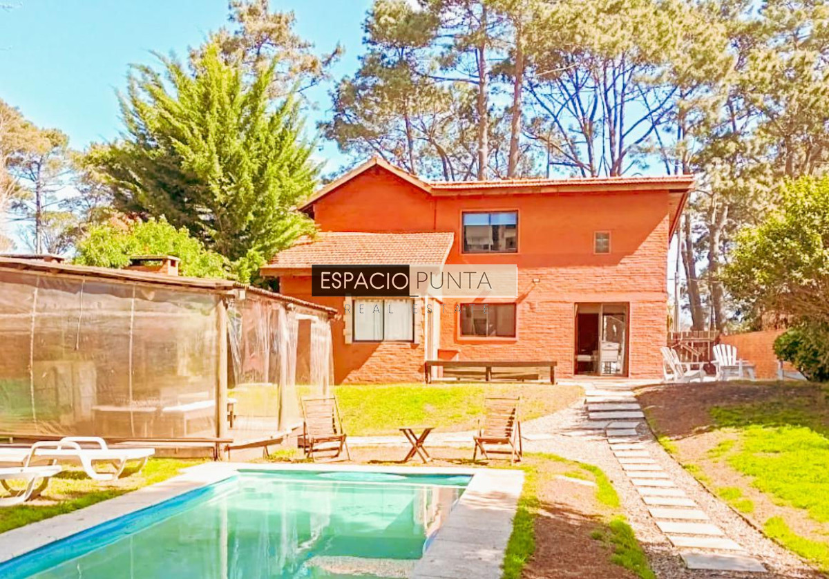 Casa ID.127 - Casa de 4 dormitorios