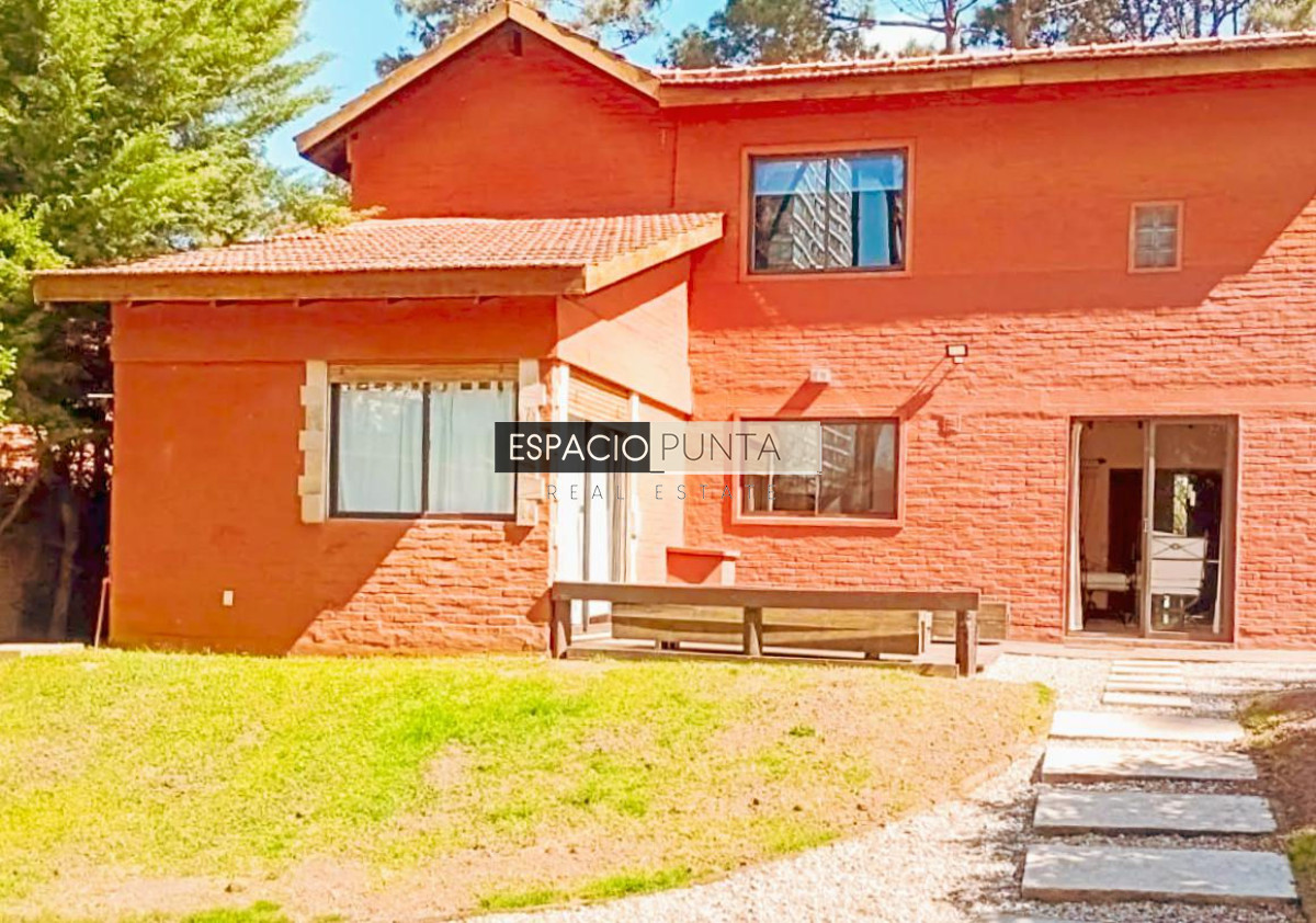 Casa ID.127 - Casa de 4 dormitorios