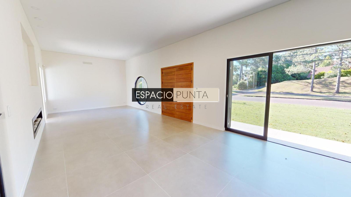 Casa ID.123 - VENTA DE CASA DE 3 DORMITORIOS A ESTRENAR EN ZONA GOLF PUNTA DEL ESTE 