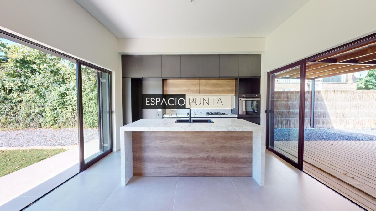 Casa ID.123 - VENTA DE CASA DE 3 DORMITORIOS A ESTRENAR EN ZONA GOLF PUNTA DEL ESTE 