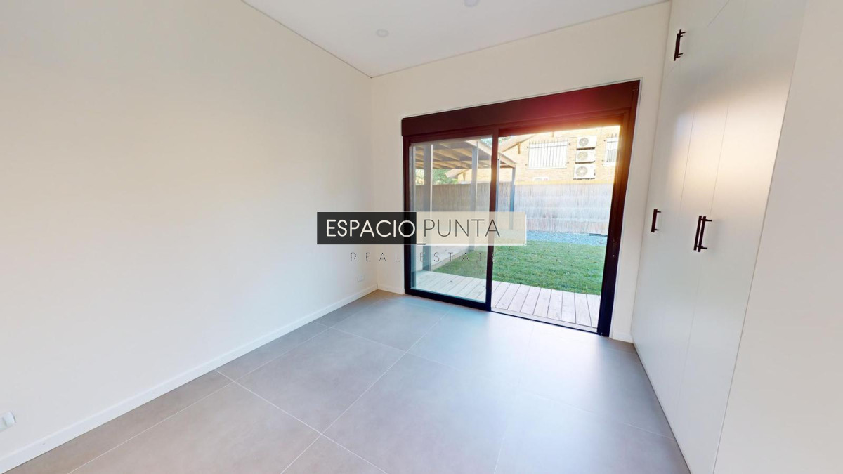 Casa ID.123 - VENTA DE CASA DE 3 DORMITORIOS A ESTRENAR EN ZONA GOLF PUNTA DEL ESTE 