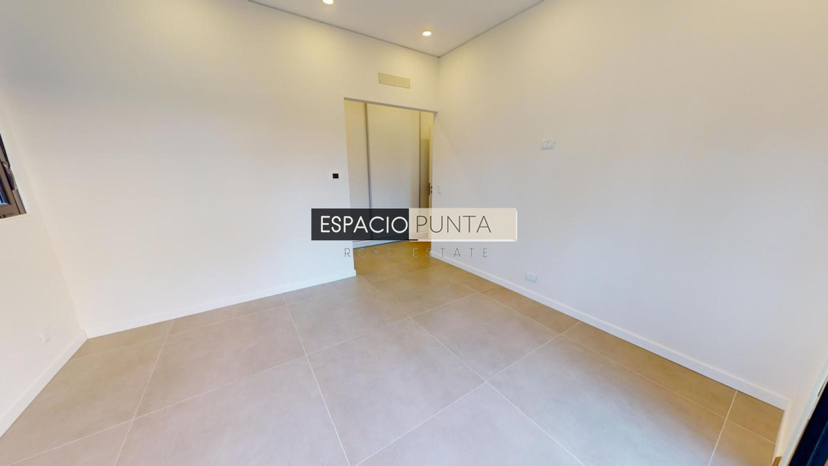 Casa ID.123 - VENTA DE CASA DE 3 DORMITORIOS A ESTRENAR EN ZONA GOLF PUNTA DEL ESTE 