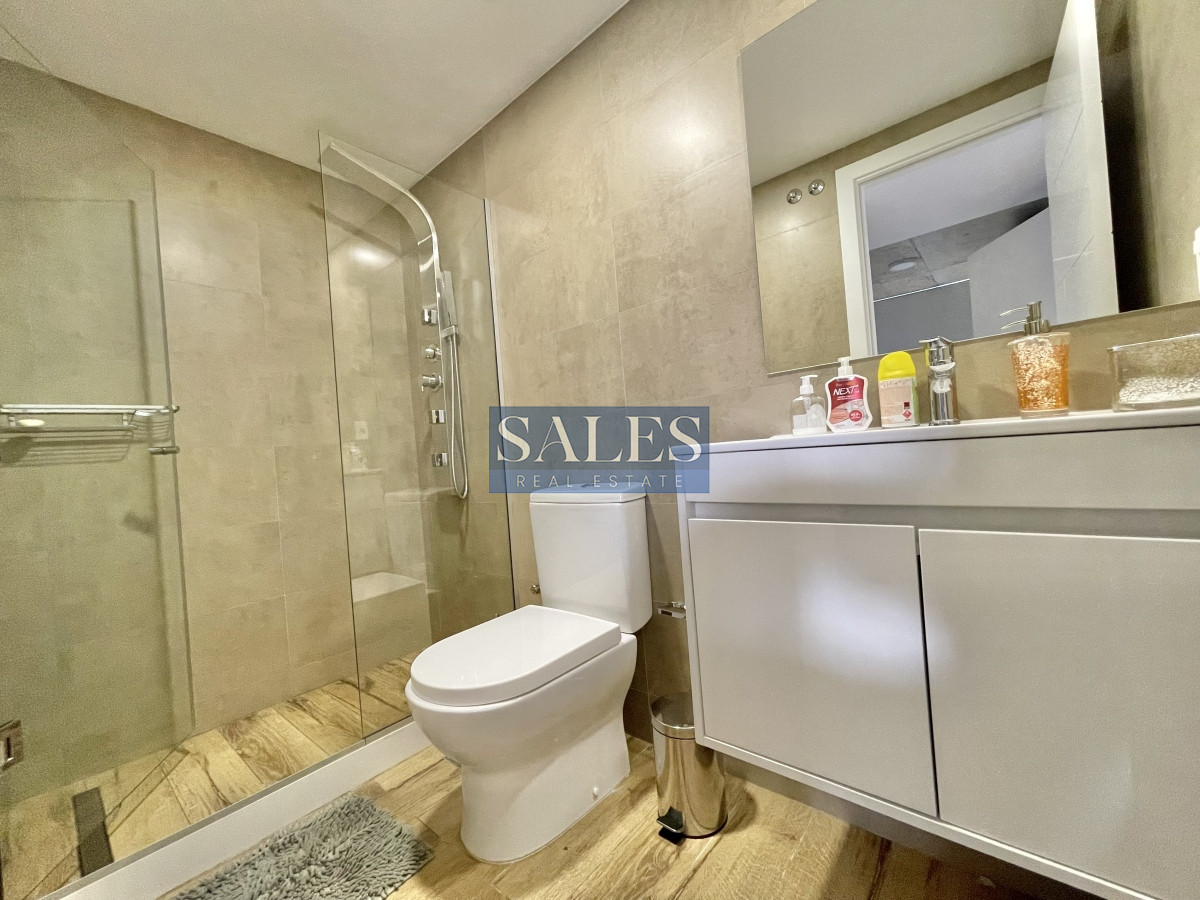 Apartamento ID.472 - ALQUILER ANUAL DE APARTAMENTO DE 1 DORMITORIO FRENTE AL MAR EN MANSA PUNTA DEL ESTE 