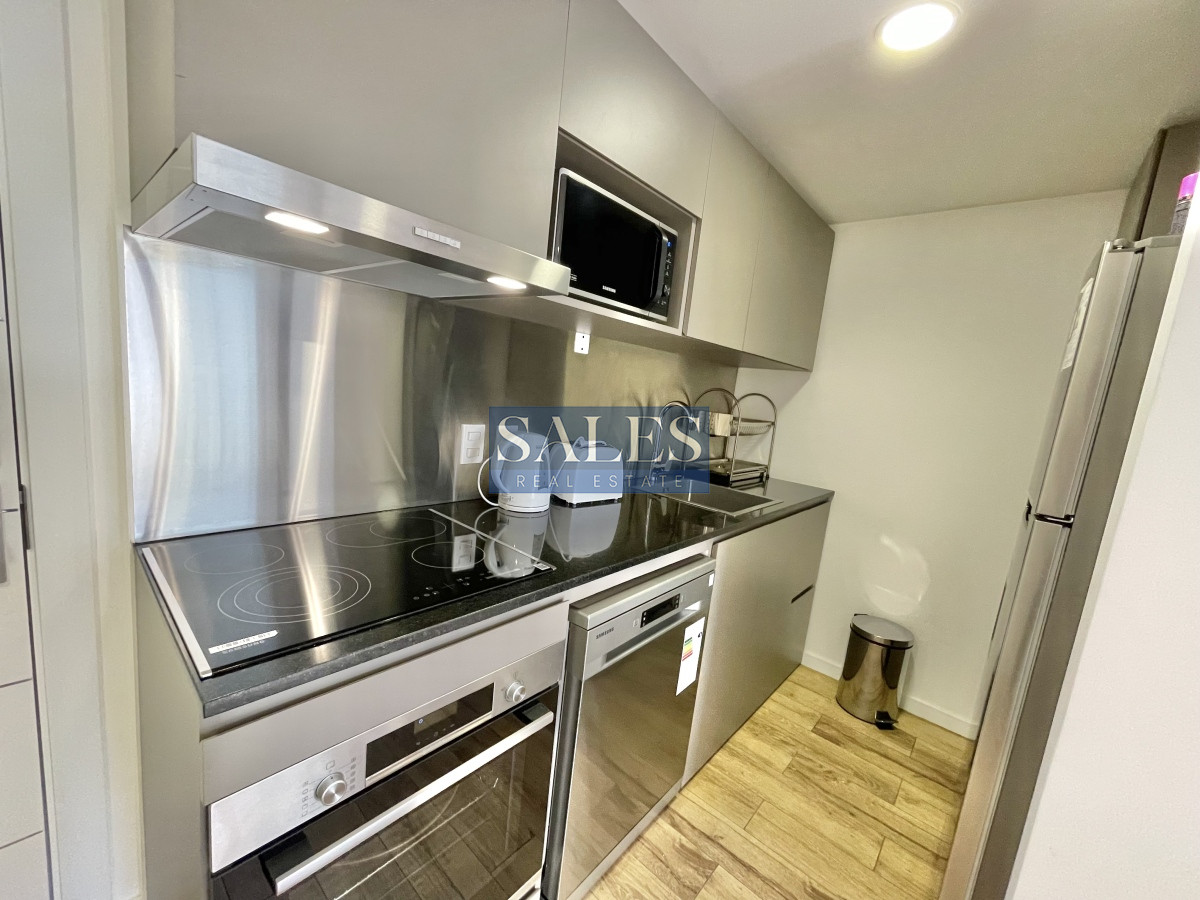 Apartamento ID.472 - ALQUILER ANUAL DE APARTAMENTO DE 1 DORMITORIO FRENTE AL MAR EN MANSA PUNTA DEL ESTE 