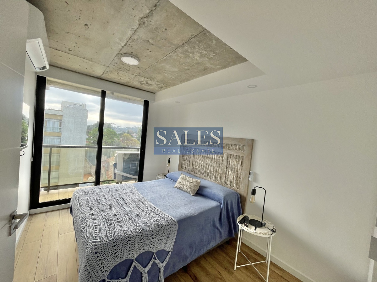 Apartamento ID.472 - ALQUILER ANUAL DE APARTAMENTO DE 1 DORMITORIO FRENTE AL MAR EN MANSA PUNTA DEL ESTE 