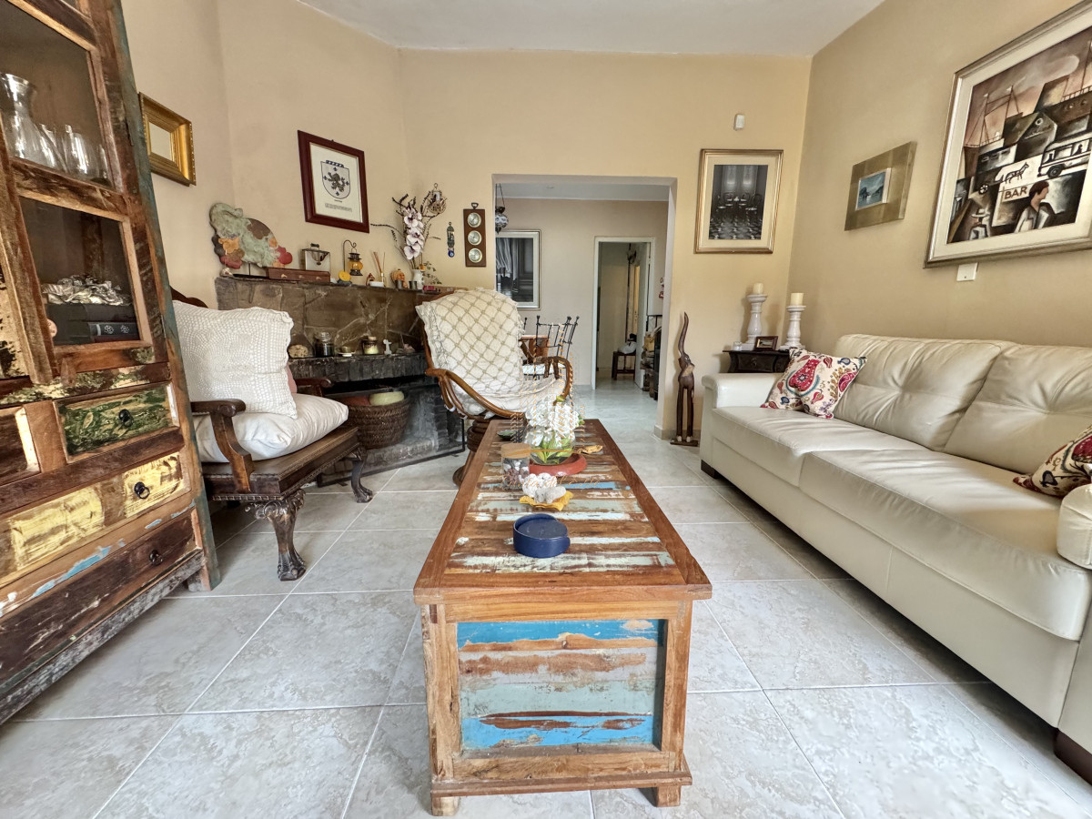 Casa ID.653 - CASA EN VENTA Y ALQUILER DE 2 DORMITORIOS EN PINARES PUNTA DEL ESTE