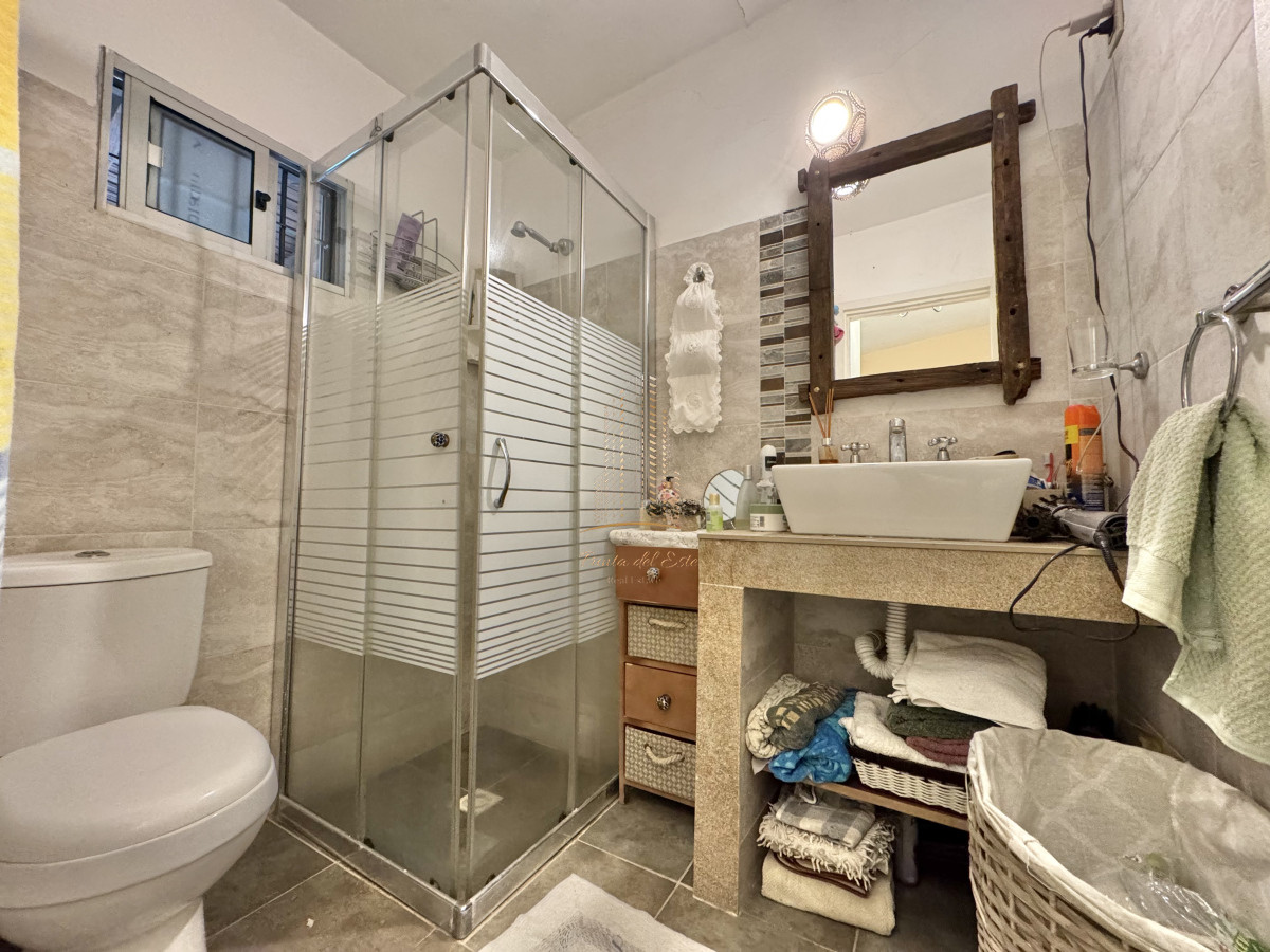 Casa ID.653 - CASA EN VENTA Y ALQUILER DE 2 DORMITORIOS EN PINARES PUNTA DEL ESTE