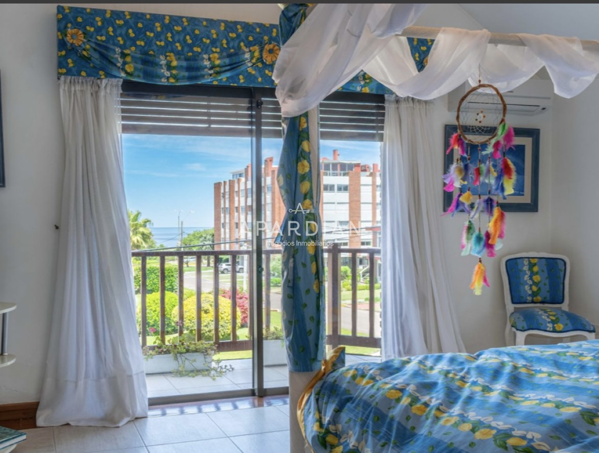 Casa ID.21096855 - CASA EN VENTA Y ALQUILER TEMPORAL DE 5 DORMITORIOS EN SUITE Y DEPENDENCIA DE SERVICIO