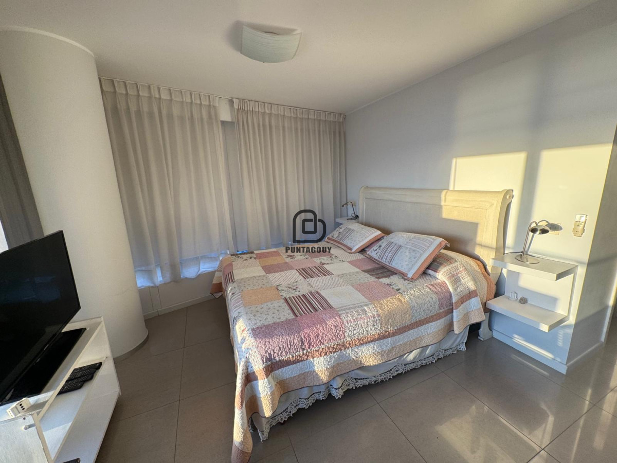 Apartamento ID.1810 - ALQUILER TEMPORAL EN ALEXANDER COLLECTION DE 3 SUITES 
