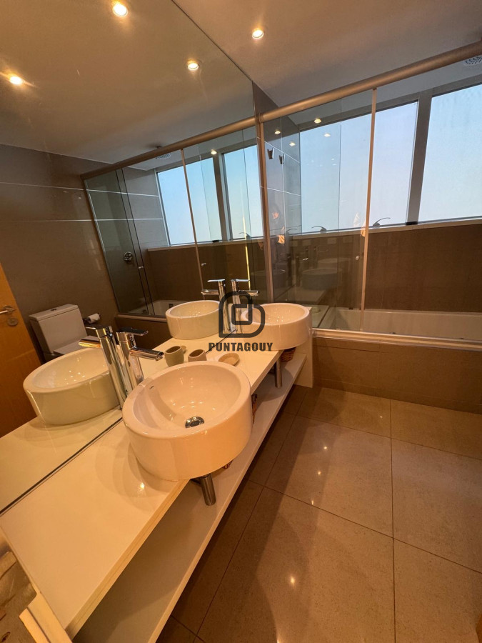 Apartamento ID.1810 - ALQUILER TEMPORAL EN ALEXANDER COLLECTION DE 3 SUITES 